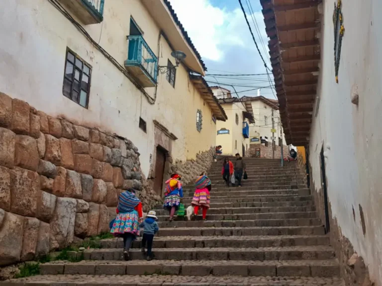 es seguro viajar a peru
