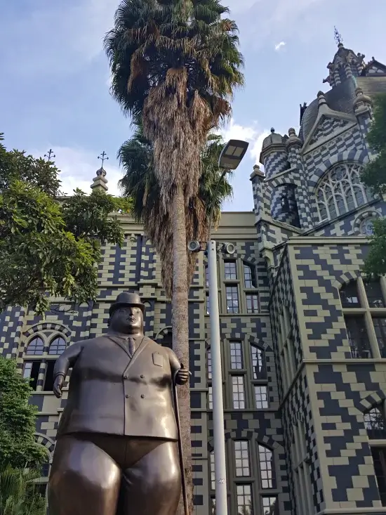 plaza botero medellin colombia
