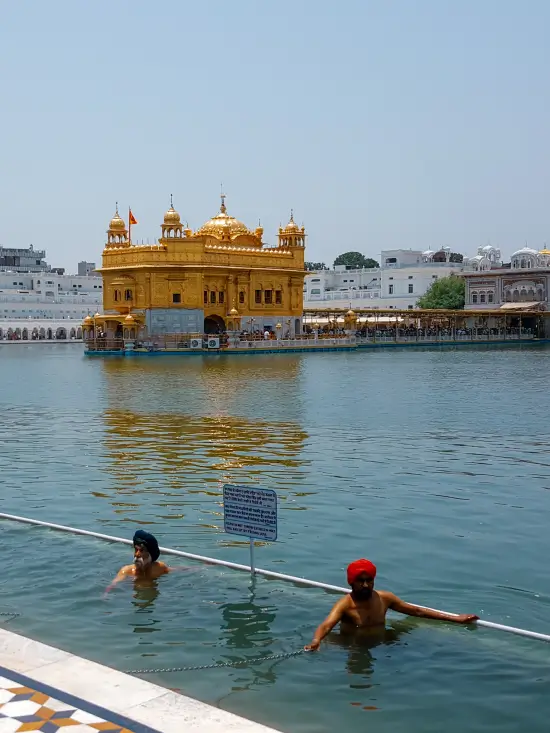 golden temple amritsar
