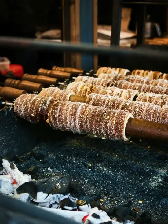 kurtoskalacs pastel de chimenea navidad budapest