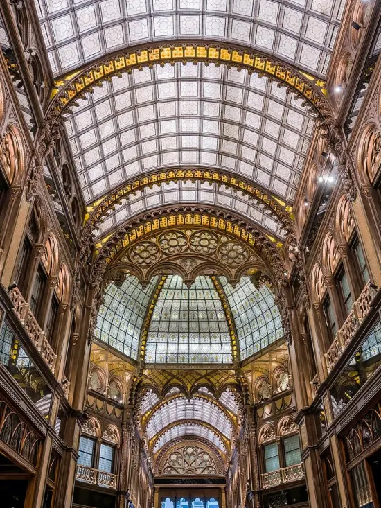 parisi udvar que ver en budapest en 4 dias