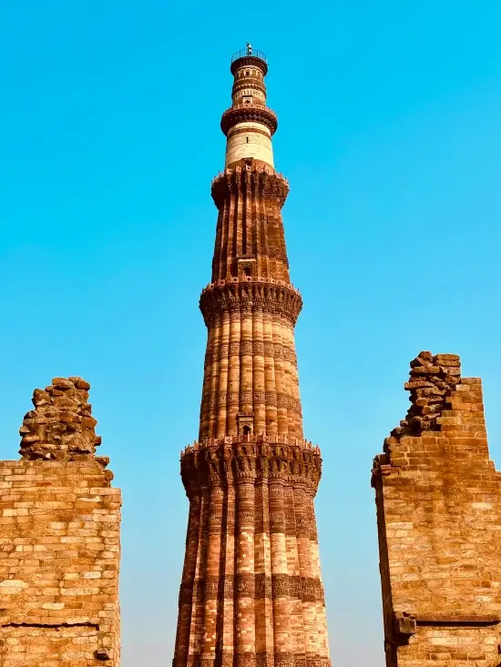 qutub minar nueva delhi india