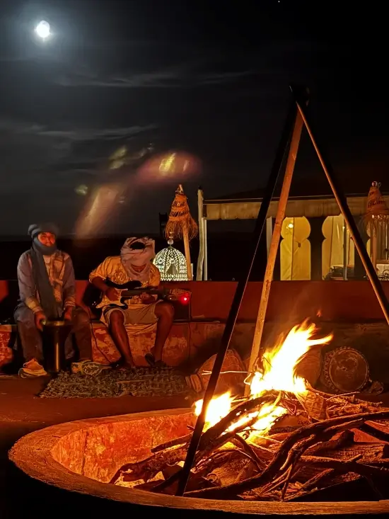 fogata campamento erg chebbi