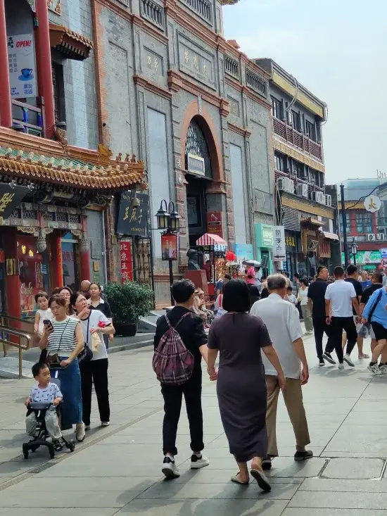 donde alojarse en pekin qianmen
