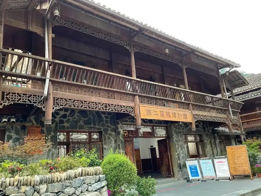 museo xijiang etnia miao