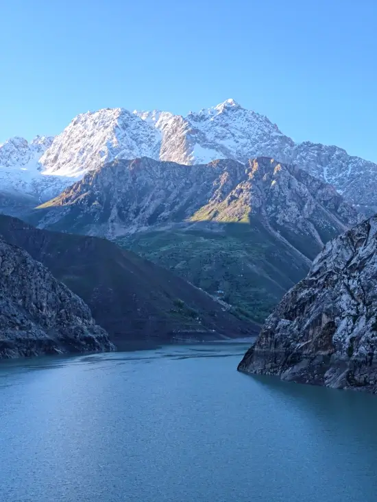 amanecer en los siete lagos tayikistan