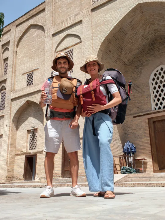 es seguro viajar a uzbekistan por libre