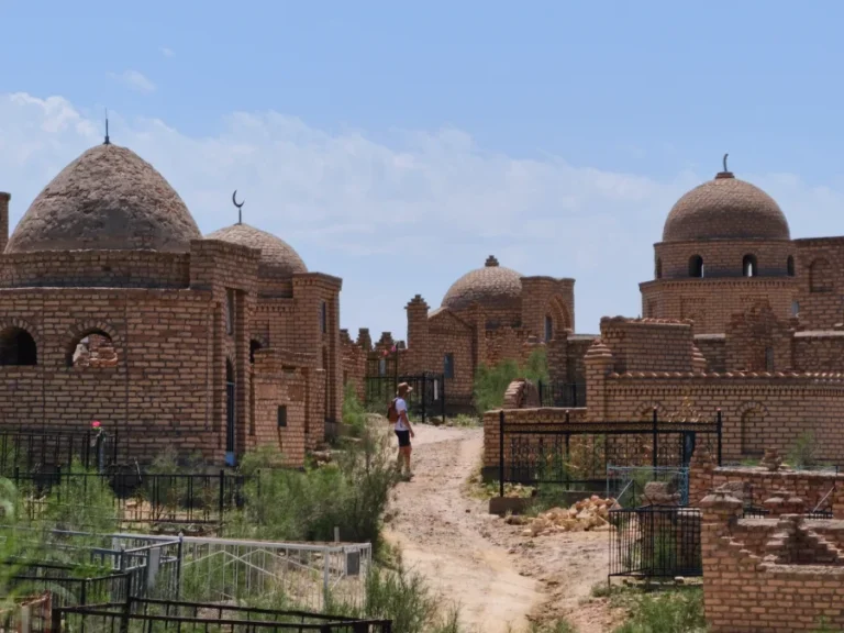 que ver en nukus uzbekistan