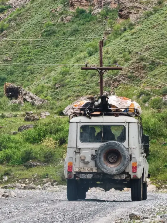 transporte seven lakes tayikistan