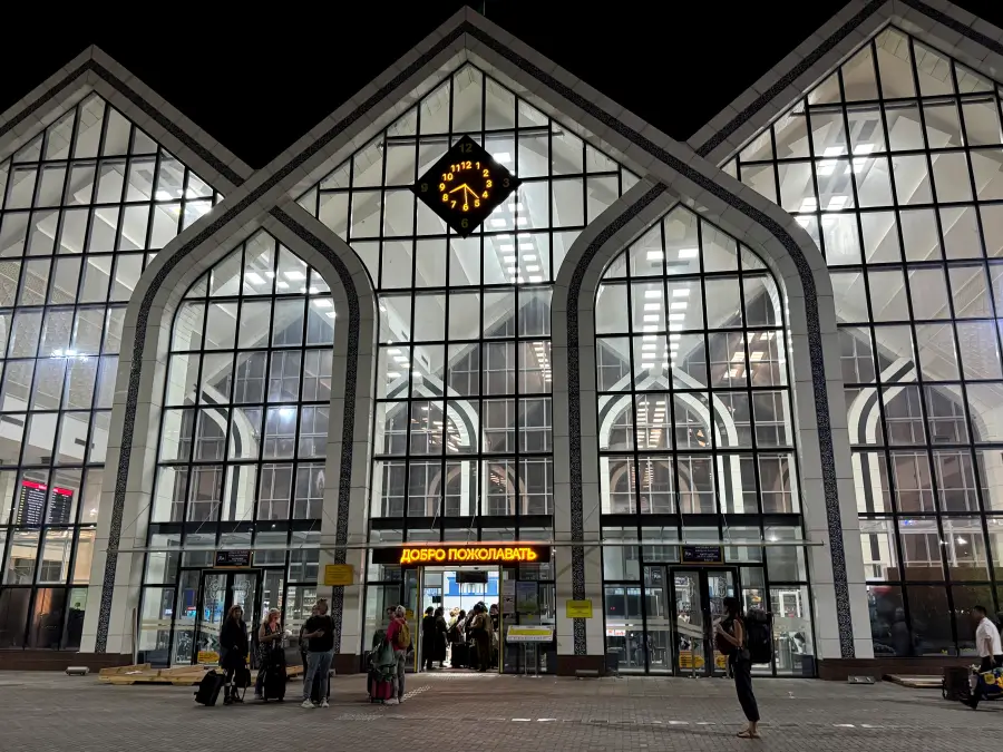 tren en uzbekistan guía