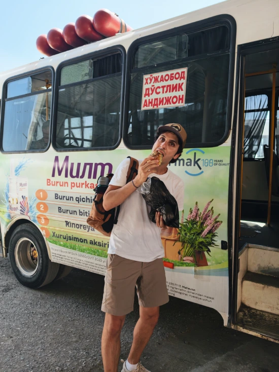 Bus de Andijan a la frontera con Kirguistán