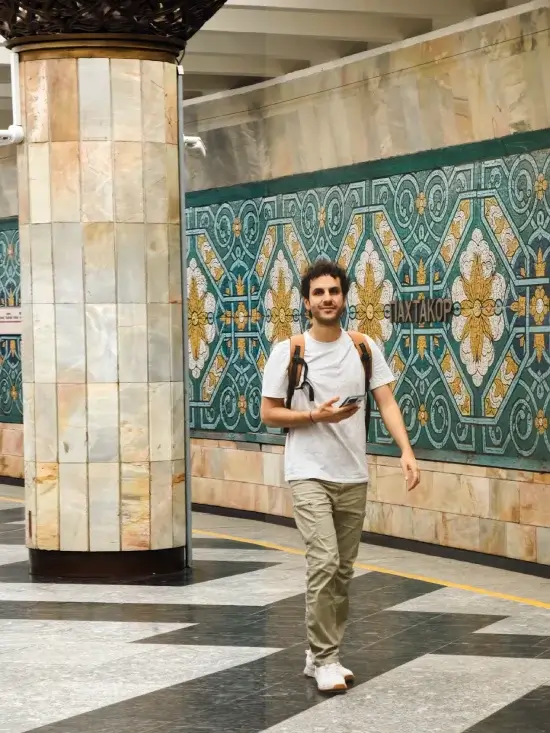 Paxtakor Metro de Tashkent